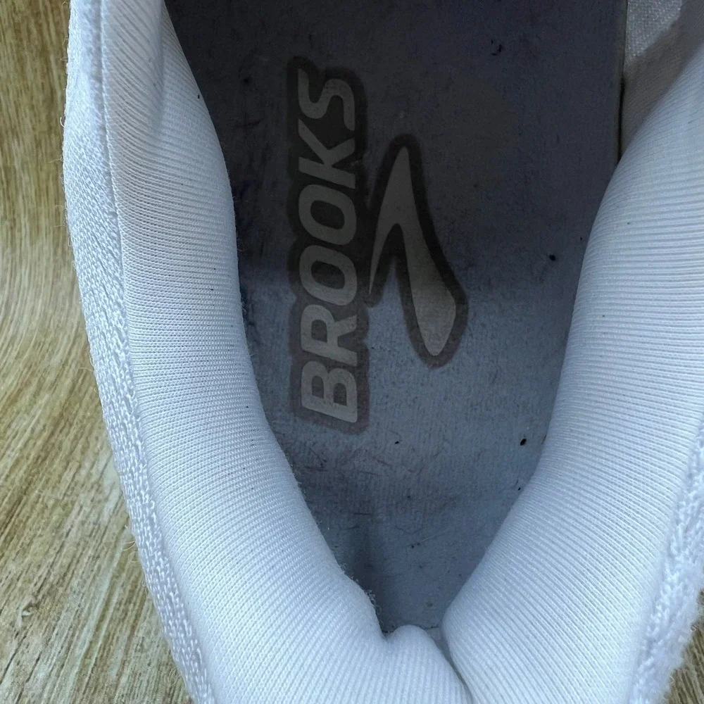 Brooks ghost max